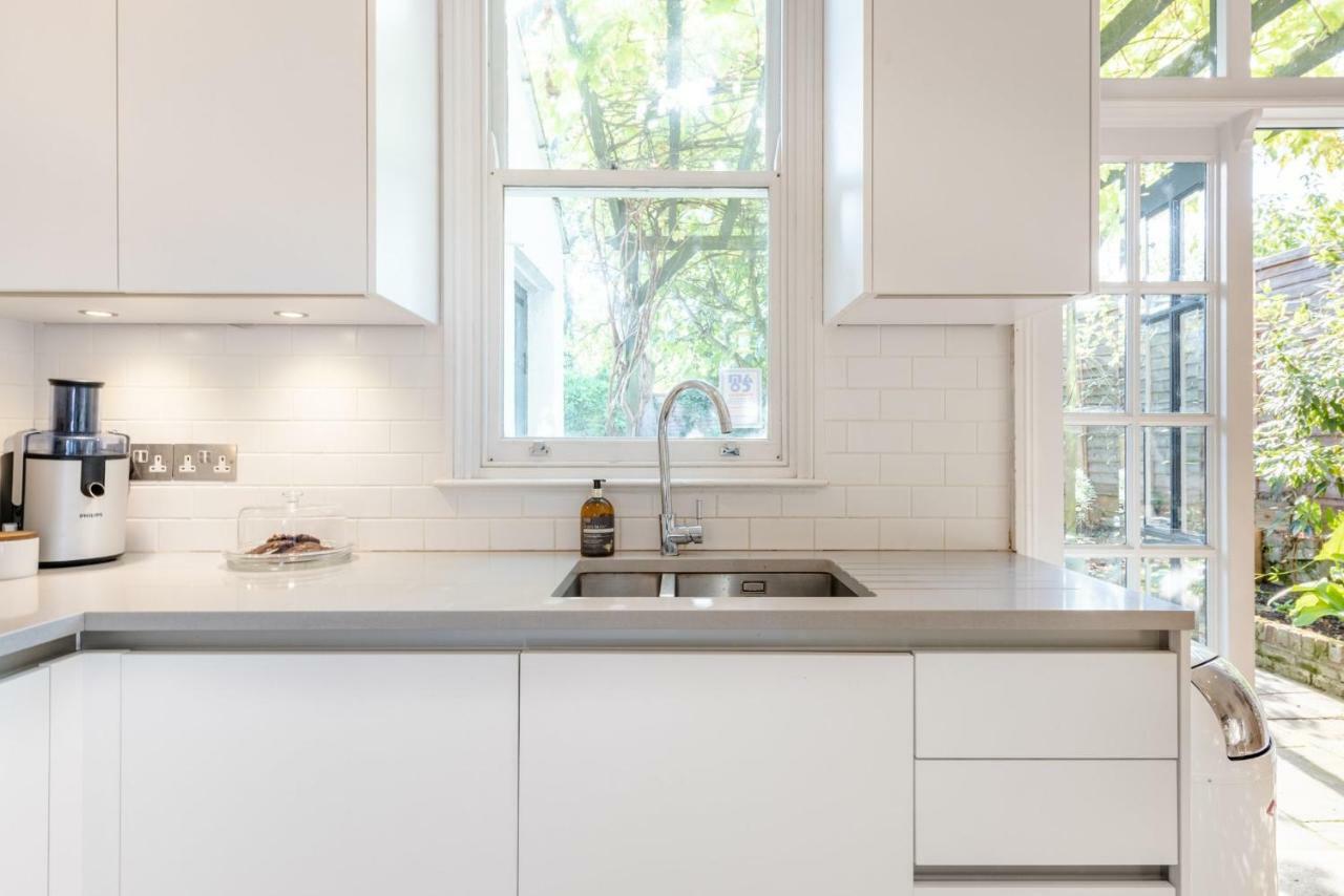 Вілла Gorgeous, 4 Bed Victorian House In Dollis Hill Лондон Екстер'єр фото